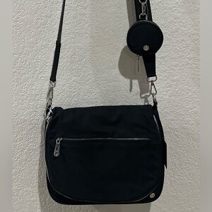 🆕 HOUSE OF HARLOW 1960 CROSSBODY in BLACK w/ SILVERTONE HARDWARE